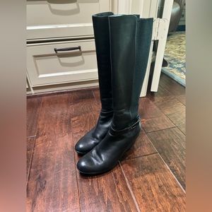 Blondo Boots with waterproof AquaProtect technology (Size 9)